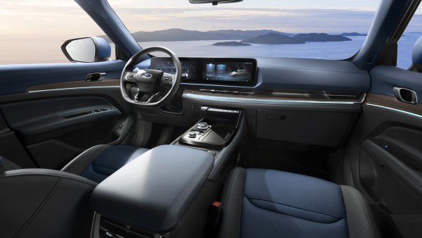 കരുത്തും ലുക്കും കൂടി; പുതിയ ഇക്വേറ്റർ സ്‌പോർട്ട് 5 സീറ്റർ എസ്‌യുവിയുമായി ഫോർഡ്