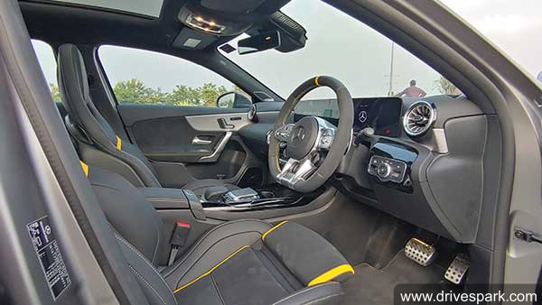 രാജ്യത്തെ എക്കാലത്തേയും വേഗമേറിയ ഹാച്ച് AMG A 45 S 4MATIC+ പുറത്തിറക്കി Mercedes Benz; വില 79.50 ലക്ഷം രൂപ