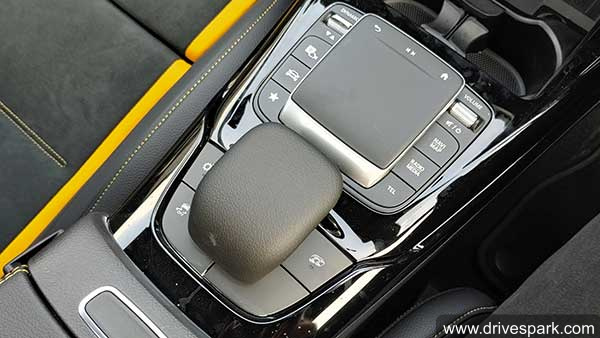 രാജ്യത്തെ എക്കാലത്തേയും വേഗമേറിയ ഹാച്ച് AMG A 45 S 4MATIC+ പുറത്തിറക്കി Mercedes Benz; വില 79.50 ലക്ഷം രൂപ