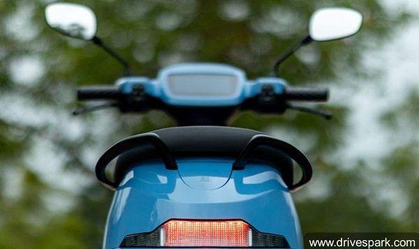 നിരത്തിലും താരപരിവേഷത്തിൽ ഓടിക്കാം; ഓല S1 പ്രോ ഇലക്‌ട്രിക് സ്‌കൂട്ടറിന്റെ റിവ്യൂ വിശേഷങ്ങൾ
