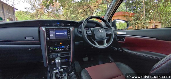 Fortuner Legender 4x4 -ന്റെ ഹൈലൈറ്റുകൾ വെളിപ്പെടുത്തി പുത്തൻ TVC പങ്കുവെച്ച് Toyota