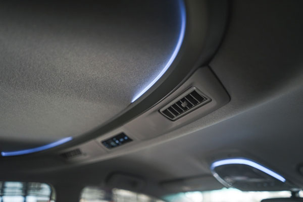 അമ്പരപ്പിക്കുന്ന പരിഷ്ക്കാരങ്ങളുമായി പുതിയ Toyota Innova Crysta എംപിവി വിപണിയിൽ, അറിയാം കൂടുതൽ