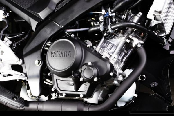 താങ്ങാവുന്ന വിലയില്‍ R15S V3 അവതരിപ്പിച്ച് Yamaha; വില വിവരങ്ങള്‍ ഇതാ