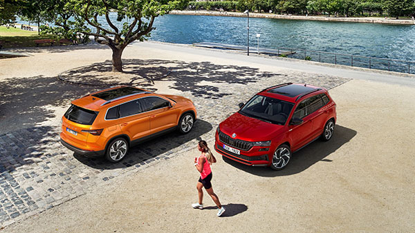 കാണാൻ ഏഴഴക്; പുത്തൻ ചേലോടെ കരോക്ക് പ്രീമിയം എസ്‌യുവിയെ വിപണിയിൽ എത്തിച്ച് സ്കോഡ