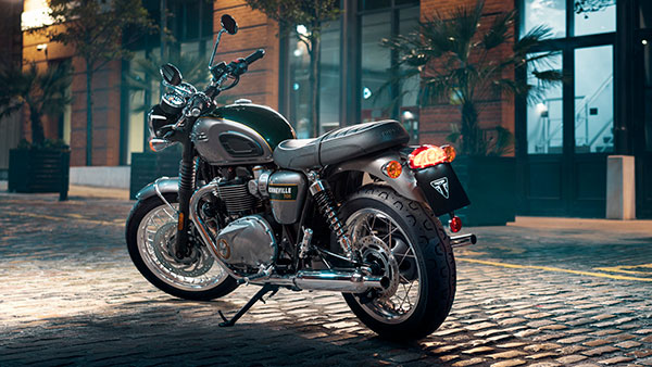 വില 8.85 ലക്ഷം രൂപ, പുതിയ സ്ട്രീറ്റ് ട്വിൻ EC1 സ്പെഷ്യൽ എഡിഷൻ മോഡലിനെ അവതരിപ്പിച്ച് ട്രയംഫ്