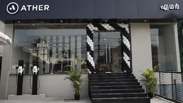 കേരളത്തിലും ഇലക്ട്രിക് സ്‌കൂട്ടറുകള്‍ക്ക് പ്രിയമേറുന്നു; തിരുവനന്തപുരത്തും വില്‍പ്പന ആരംഭിച്ച് Ather