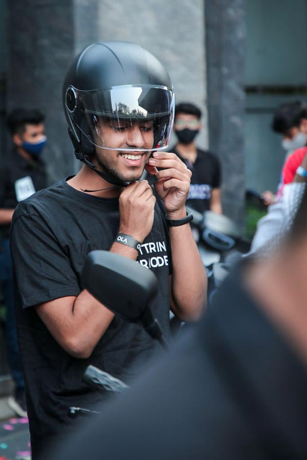 അടുത്ത ആഴ്ച്ച മുതൽ കൂടുതൽ നഗരങ്ങളിലേക്ക്, ഓല ഇലക്‌ട്രിക് സ്‌കൂട്ടറുകളുടെ രണ്ടാംഘട്ട ഡെലിവറിയും റെഡി