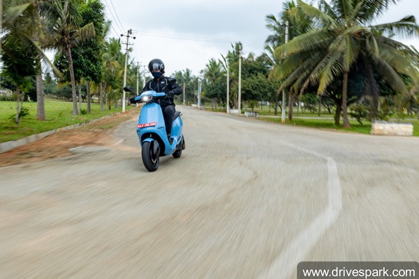 ഇന്ന് മുതല്‍ നിരത്തുകളില്‍ ഇനി Ola ഇലക്ട്രിക്കും; ആദ്യബാച്ച് ഡെലിവറി ആരംഭിച്ചു