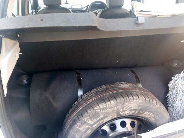 ഇന്ധന ചെലവ് കുറയ്ക്കാം, സിഎൻജി കിറ്റിലും പഞ്ച് മൈക്രോ എസ്യുവി ഹിറ്റ് ഇന്ധന ചെലവ് കുറയ്ക്കാം, സിഎൻജി കിറ്റിലും പഞ്ച് മൈക്രോ എസ്യുവി ഹിറ്റ്