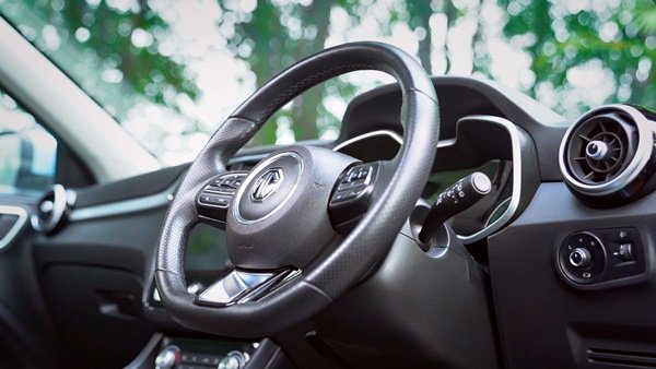 Nexon ഇവിയെ പിടിക്കാന് MG; വില കുറഞ്ഞ ഇലക്ട്രിക് കാറുകള് അവതരിപ്പിക്കും Nexon ഇവിയെ പിടിക്കാന് MG; വില കുറഞ്ഞ ഇലക്ട്രിക് കാറുകള് അവതരിപ്പിക്കും