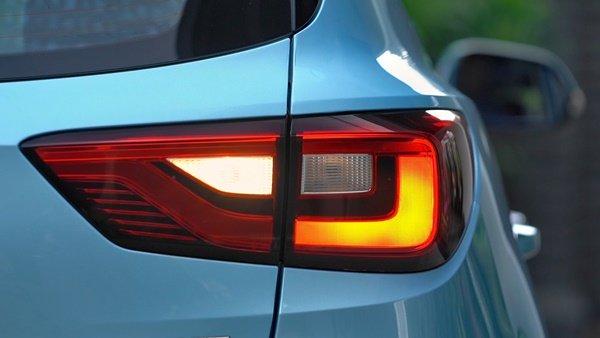 Nexon ഇവിയെ പിടിക്കാന് MG; വില കുറഞ്ഞ ഇലക്ട്രിക് കാറുകള് അവതരിപ്പിക്കും Nexon ഇവിയെ പിടിക്കാന് MG; വില കുറഞ്ഞ ഇലക്ട്രിക് കാറുകള് അവതരിപ്പിക്കും