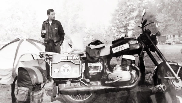 Roadking അഡ്വഞ്ചറിന്റെ അവതരണ തീയതി വെളിപ്പെടുത്തി Yezdi