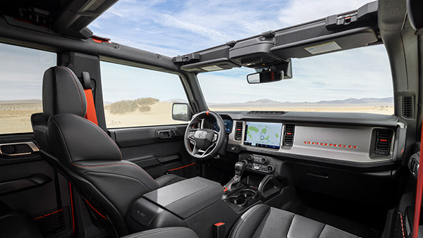 400 bhp കരുത്തിനൊപ്പം കൂടുതൽ ബൾക്കി & പരുക്കൻ രൂപത്തിൽ പുതിയ Bronco Raptor അവതരിപ്പിച്ച് Ford