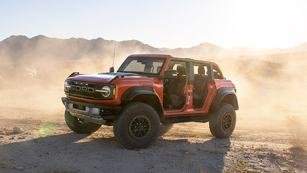 400 bhp കരുത്തിനൊപ്പം കൂടുതൽ ബൾക്കി & പരുക്കൻ രൂപത്തിൽ പുതിയ Bronco Raptor അവതരിപ്പിച്ച് Ford