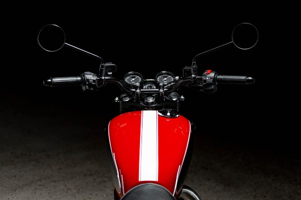 റോയല്‍ എന്‍ഫീല്‍ഡ് ഇരട്ടകളെ ലക്ഷ്യമിട്ട് Roadking എത്തുന്നു; സൂചന നല്‍കി Yezdi