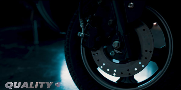 രണ്ട് ഹൈ-സ്പീഡ് ഇലക്ട്രിക് സ്കൂട്ടറുകളുമായി വാർഡ് വിസാർഡ്, ടീസർ വീഡിയോ കാണാം രണ്ട് ഹൈ-സ്പീഡ് ഇലക്ട്രിക് സ്കൂട്ടറുകളുമായി വാർഡ് വിസാർഡ്, ടീസർ വീഡിയോ കാണാം