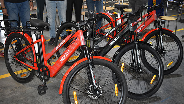 ദീര്‍ഘദൂര യാത്രക്കാരെ ലക്ഷ്യമിട്ട് Nexzu; Bazinga ഇലക്ട്രിക് സൈക്കിള്‍ അവതരിപ്പിച്ചു