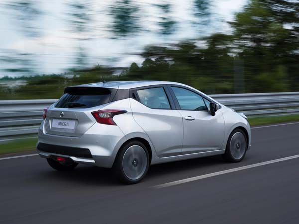 Micra -ക്ക് പുതിയ ഇലക്ട്രിക് പിൻമുറക്കാരനെ വെളിപ്പെടുത്തി Nissan; ആദ്യ ടീസർ പുറത്ത്