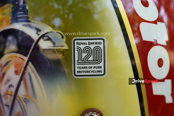 120 കൊല്ലത്തെ ചരിത്രം, റോയല്‍ എന്‍ഫീല്‍ഡ് ലിമിറ്റഡ് എഡിഷന്‍ ഹെല്‍മറ്റിന്റെ റിവ്യൂ വിശേഷങ്ങൾ