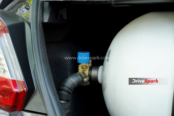 സിഎന്‍ജി വിഭാഗത്തില്‍ Tata-യുടെ തുറുപ്പ്ചീട്ടാകാന്‍ Tiago; റിവ്യൂ വിശേഷങ്ങള്‍ ഇതാ