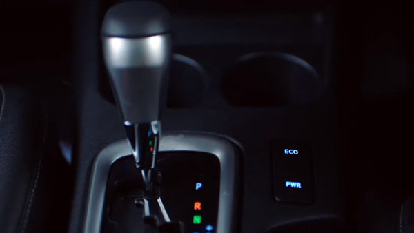 കാലങ്ങളുടെ കാത്തിരിപ്പിന് വിരാമം; Hilux പിക്കപ്പ് ഇന്ത്യയിൽ അവതരിപ്പിച്ച് Toyota