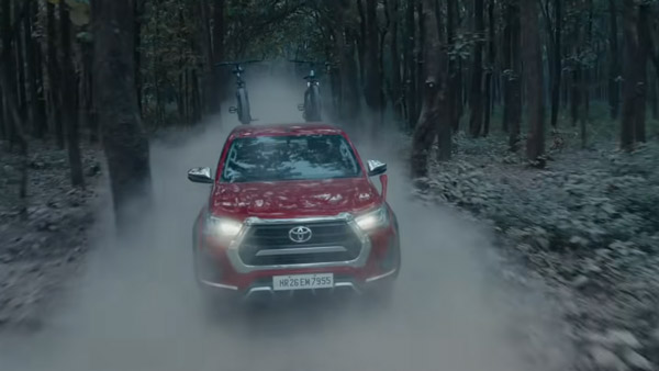 ഓഫ് റോഡ് മികവുകൾ കാഴ്ച്ചവെച്ച് Hilux പിക്കപ്പിന്റെ ആദ്യ TVC പങ്കുവെച്ച് Toyota