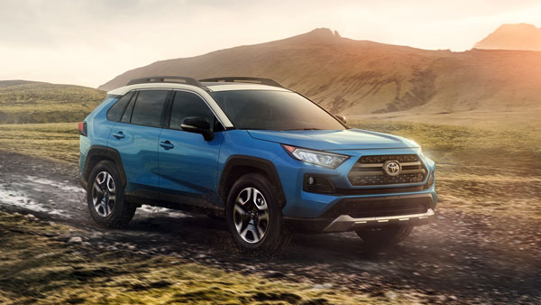 Hilux മുതൽ RAV4 വരെ; ഈ വർഷം ഇന്ത്യയിൽ എത്തുന്ന ടൊയോട്ട കാറുകൾ