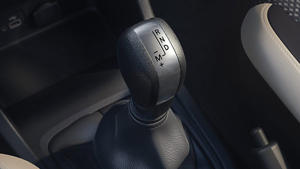 വില്‍പ്പന ഒരു ലക്ഷം യൂണിറ്റ് പിന്നിട്ടു; Triber-ന് ലിമിറ്റഡ് എഡിഷന്‍ സമ്മാനിച്ച് Renault