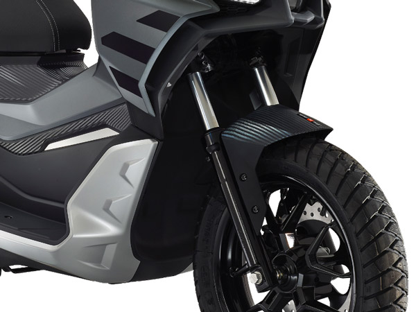 മാക്‌സി സ്റ്റൈലിംഗിനൊപ്പം അഡ്വഞ്ചര്‍ പെര്‍ഫോമെന്‍സും; SR GT 200 സ്‌കൂട്ടര്‍ അവതരിപ്പിച്ച് Aprilia