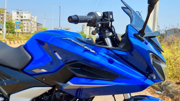 Pulsar F250 മോഡലിന് പുതിയ കളർ ഓപ്ഷൻ സമ്മാനിച്ച് Bajaj