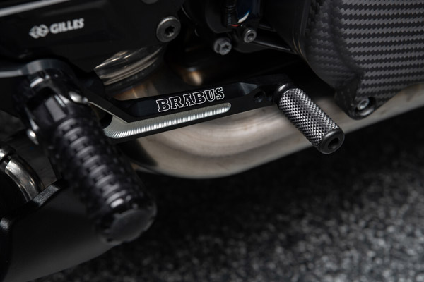 Brabus 1300R; KTM 1290 Super Duke -നെ അടിസ്ഥാനമാക്കി പുത്തൻ മോട്ടോർസൈക്കിൾ വിപണിയിൽ