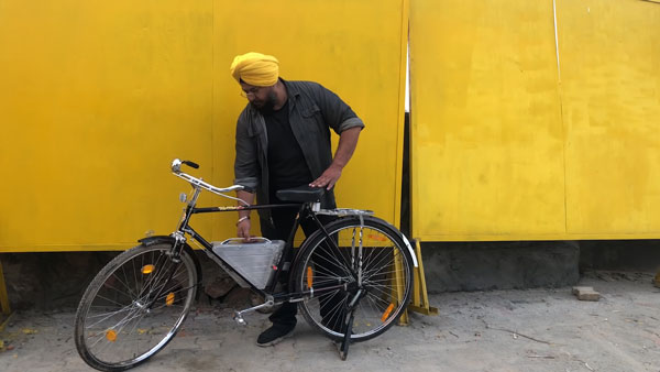 സൈക്കിളിനായുള്ള Dhruv Vidyut Electric Conversion Kit -ൽ ആകൃഷ്ടനായി ആനന്ദ് മഹീന്ദ്ര