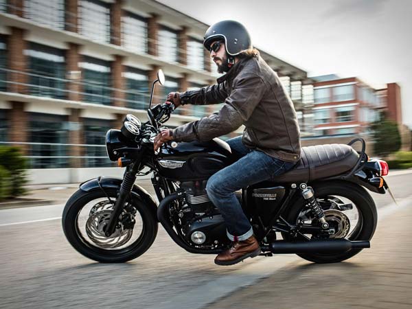 Bajaj-Triumph കൂട്ടുകെട്ട് യാഥാര്‍ത്ഥ്യമാകുന്നു; മോട്ടോര്‍സൈക്കിളിന്റെ പരീക്ഷണയോട്ടം ആരംഭിച്ചു