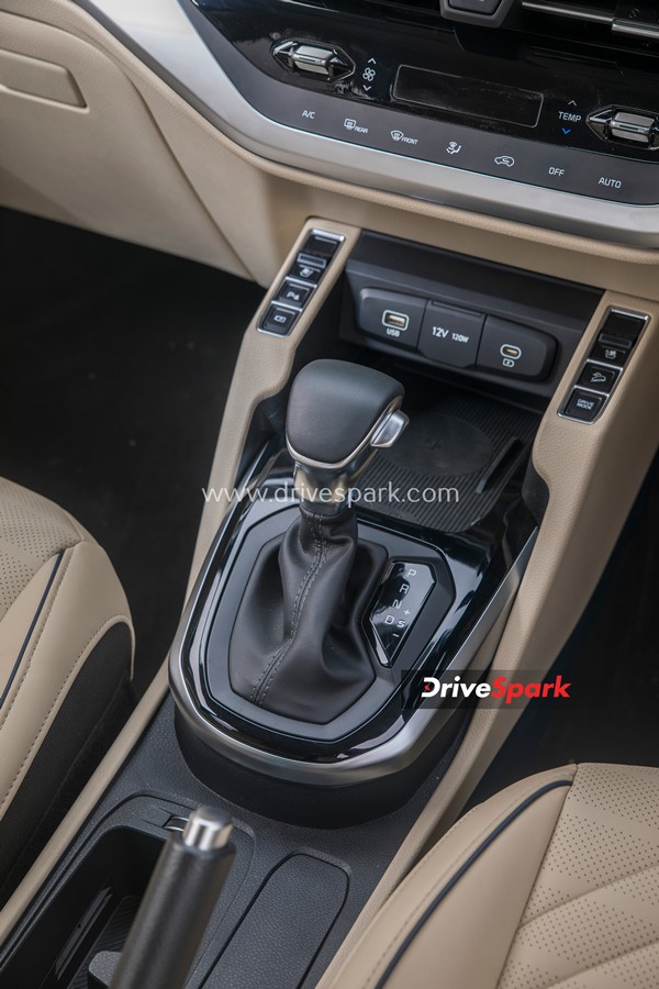 ലിറ്ററിന് 21.3 കിലോമീറ്റർ! വിപണിയിൽ എത്തും മുമ്പേ Kia Carens -ന്റെ മൈലേജ് കണക്കുകൾ പുറത്ത്