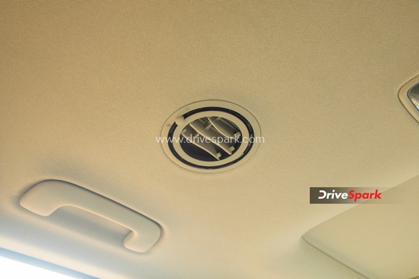 ഇന്ത്യൻ എംപിവി സെഗ്മെന്റിന് പുതുമാനങ്ങളേകാൻ Kia Carens; വില പ്രഖ്യാപനവും ലോഞ്ചും നാളെ