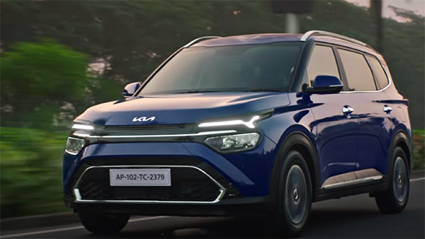 Carens -ന്റെ കംഫർട്ടും എക്സ്പീരിയൻസും പങ്കുവെച്ച് പുത്തൻ TVC -യുമായി Kia