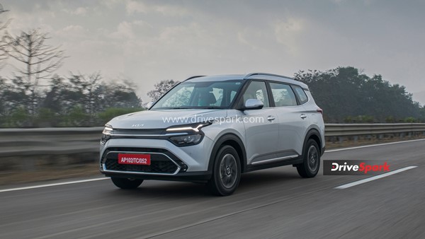 ഇന്ത്യൻ എംപിവി സെഗ്മെന്റിന് പുതുമാനങ്ങളേകാൻ Kia Carens; വില പ്രഖ്യാപനവും ലോഞ്ചും നാളെ
