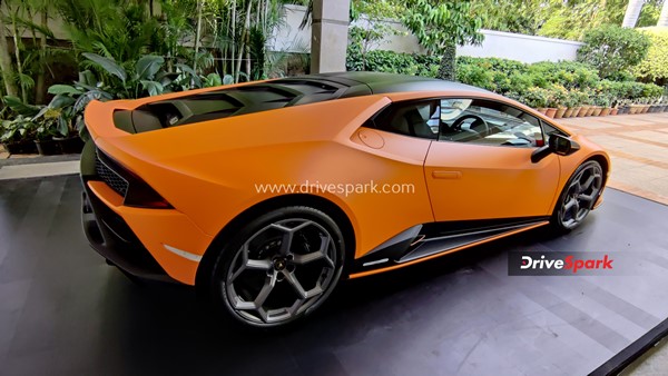Huracan EVO ഫ്ലൂ ക്യാപ്സൂള്‍ ഇന്ത്യയില്‍ അവതരിപ്പിച്ച് Lamborghini