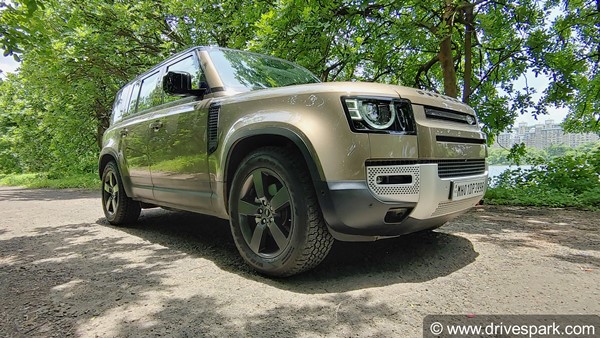 ജിയോ ഗ്യാരേജിലെ പുത്തൻ അതിഥി; പരിചയപ്പെടാം അംബാനിയുടെ പുത്തൻ Cadillac Escalade എസ്‌യുവിയെ