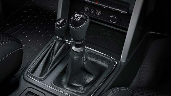 വെല്ലുവിളികളെ നേരിടാൻ ഓഫ് റോഡ് കഴിവുകൾ ഹൈലൈറ്റ് ചെയ്ത് Thar -ന്റെ പുത്തൻ TVC പങ്കുവെച്ച് Mahindra