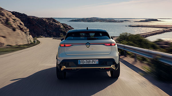 Megane E-Tech ഇലക്‌ട്രിക് കാർ ഇന്ത്യയിൽ അവതരിപ്പിക്കാനുള്ള പദ്ധതിയുമായി Renault 