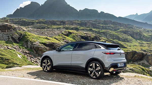 Megane E-Tech ഇലക്‌ട്രിക് കാർ ഇന്ത്യയിൽ അവതരിപ്പിക്കാനുള്ള പദ്ധതിയുമായി Renault 