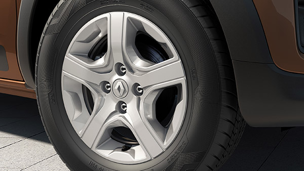 വില്‍പ്പന ഒരു ലക്ഷം യൂണിറ്റ് പിന്നിട്ടു; Triber-ന് ലിമിറ്റഡ് എഡിഷന്‍ സമ്മാനിച്ച് Renault