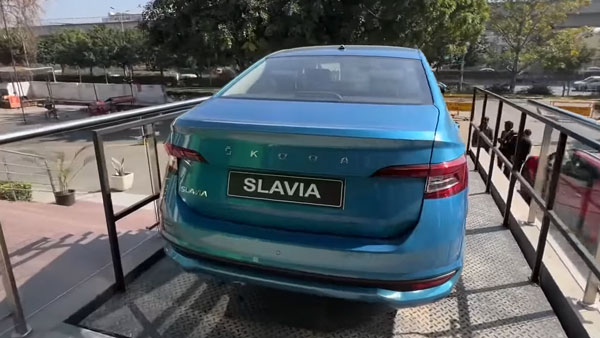 ടോപ്പ് സ്പെക്ക് ഫീച്ചർ റിച്ചാണ്! എന്നാൽ ബേസ് മോഡൽ എങ്ങനെയുണ്ട് എന്ന് നോക്കാം; Skoda Slavia ആക്ടീവ് വോക്ക് എറൗണ്ട് വീഡിയോ