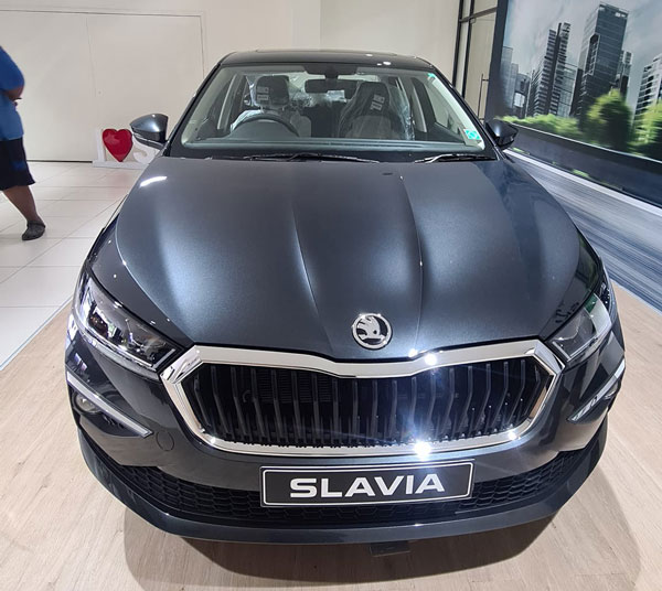 Skoda Slavia ഡിസ്‌പ്ലേ മോഡലുകള്‍ ഡീലര്‍ഷിപ്പുകളില്‍ എത്തി; കൂടുതല്‍ വിവരങ്ങള്‍ പുറത്ത്