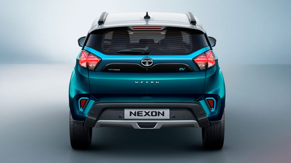 Tata Nexon ഇവിയുടെ ലോംഗ് റേഞ്ച് പതിപ്പിന്റെ അവതരണം ഏപ്രില് മാസത്തോടെ; പ്രതീക്ഷിക്കാവുന്ന വില വിവരങ്ങള് Tata Nexon ഇവിയുടെ ലോംഗ് റേഞ്ച് പതിപ്പിന്റെ അവതരണം ഏപ്രില് മാസത്തോടെ; പ്രതീക്ഷിക്കാവുന്ന വില വിവരങ്ങള്