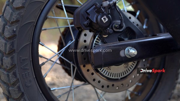 കണ്ണഞ്ചിപ്പിക്കുന്ന സ്റ്റൈലിംഗും മികച്ച പെർഫോമെൻസും! Yezdi Adventure റിവ്യൂ വിശേഷങ്ങൾ