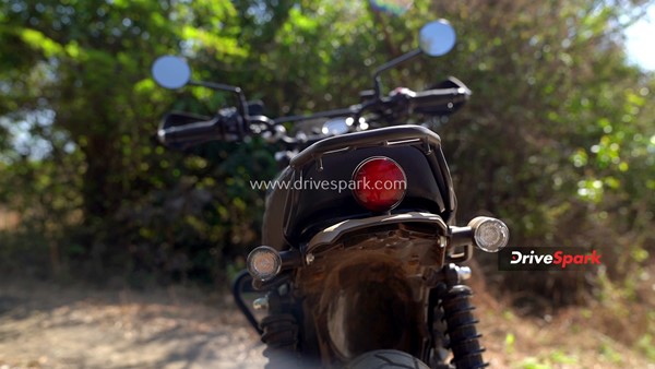 സ്‌ക്രാംബ്ലർ നിരയിലെ പുത്തൻ രാജാവ്; Yezdi Scrambler മോഡലിന്റെ റിവ്യൂ വിശേഷങ്ങൾ