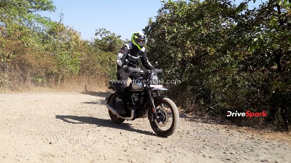 സ്‌ക്രാംബ്ലർ നിരയിലെ പുത്തൻ രാജാവ്; Yezdi Scrambler മോഡലിന്റെ റിവ്യൂ വിശേഷങ്ങൾ