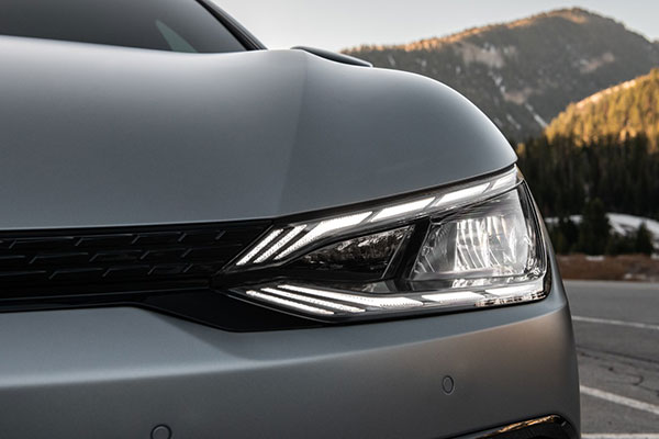 Kia -യുടെ ഇലക്ട്രിക് ക്രോസോവർ; EV6 2022 ജൂണിൽ ഇന്ത്യയിലെത്തും